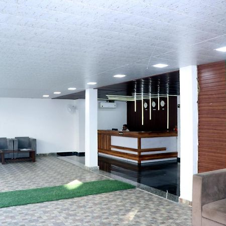 Hotel Blue Pine Haridwār Exteriör bild